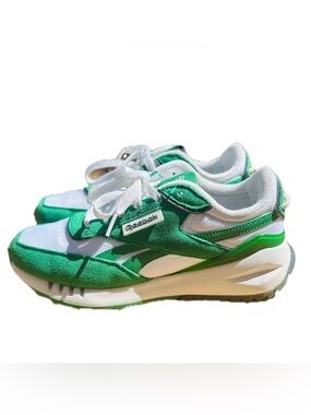 Reebok Classic Leather Green White Sneakers Women’s 7.5 Excellent